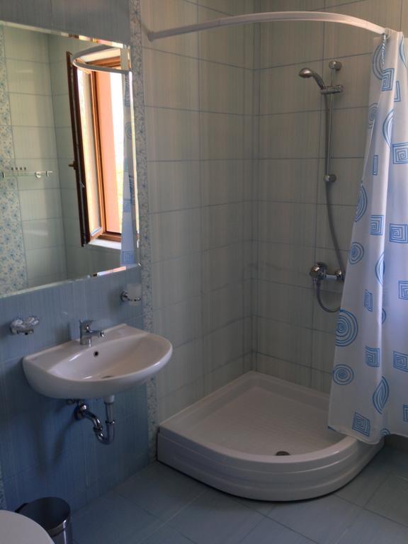 Mala Planina Guest House Iskrets Habitación foto