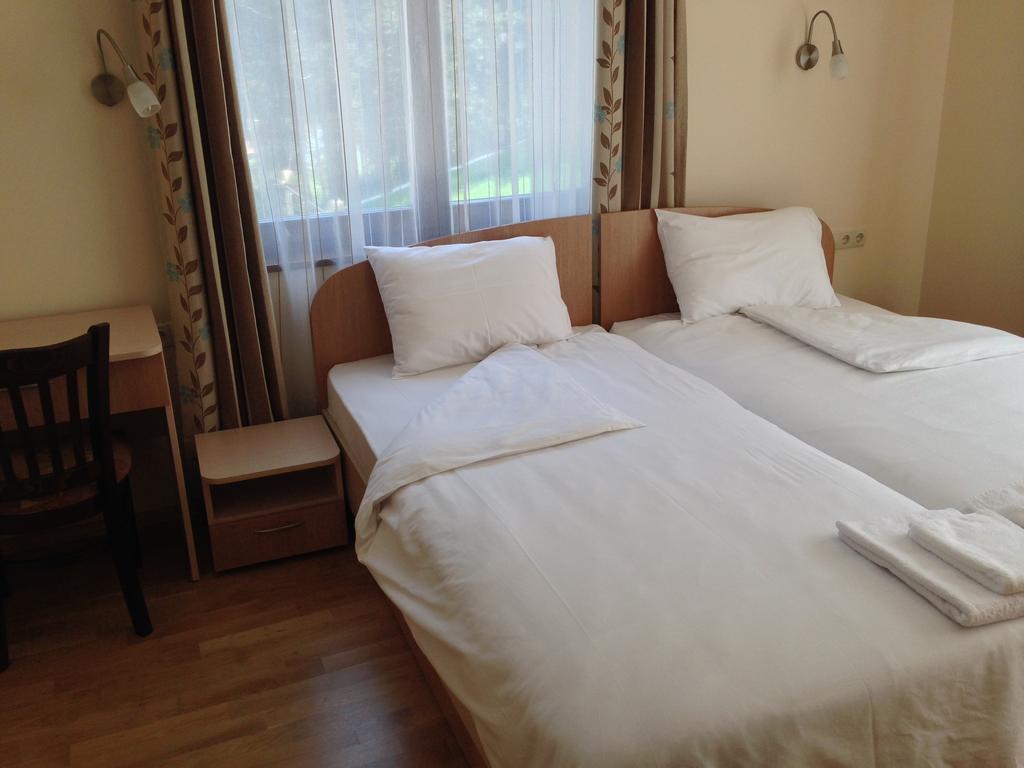 Mala Planina Guest House Iskrets Habitación foto