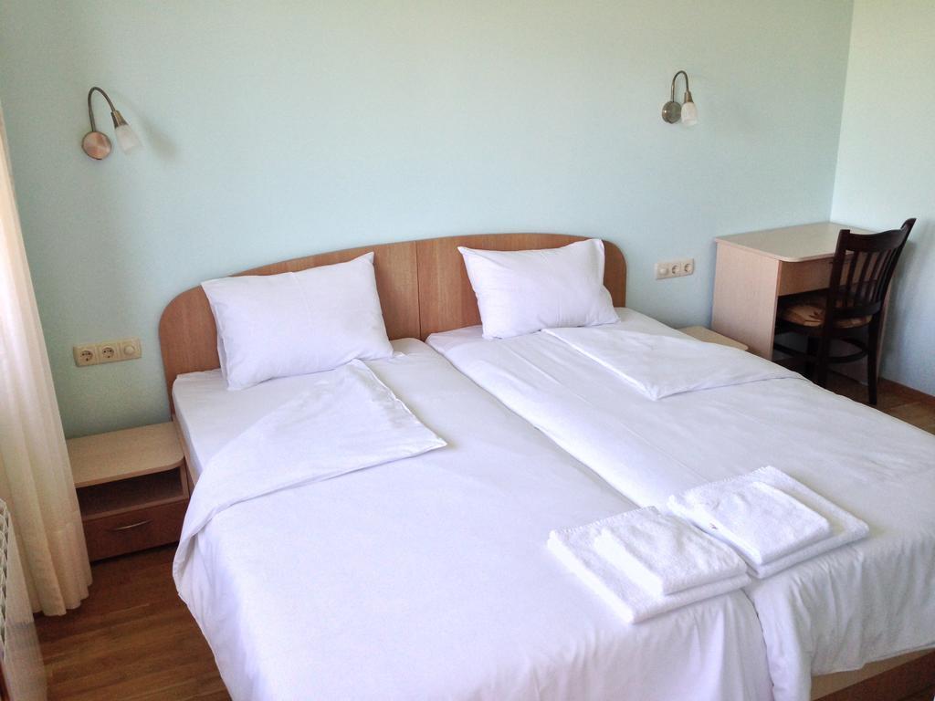 Mala Planina Guest House Iskrets Habitación foto